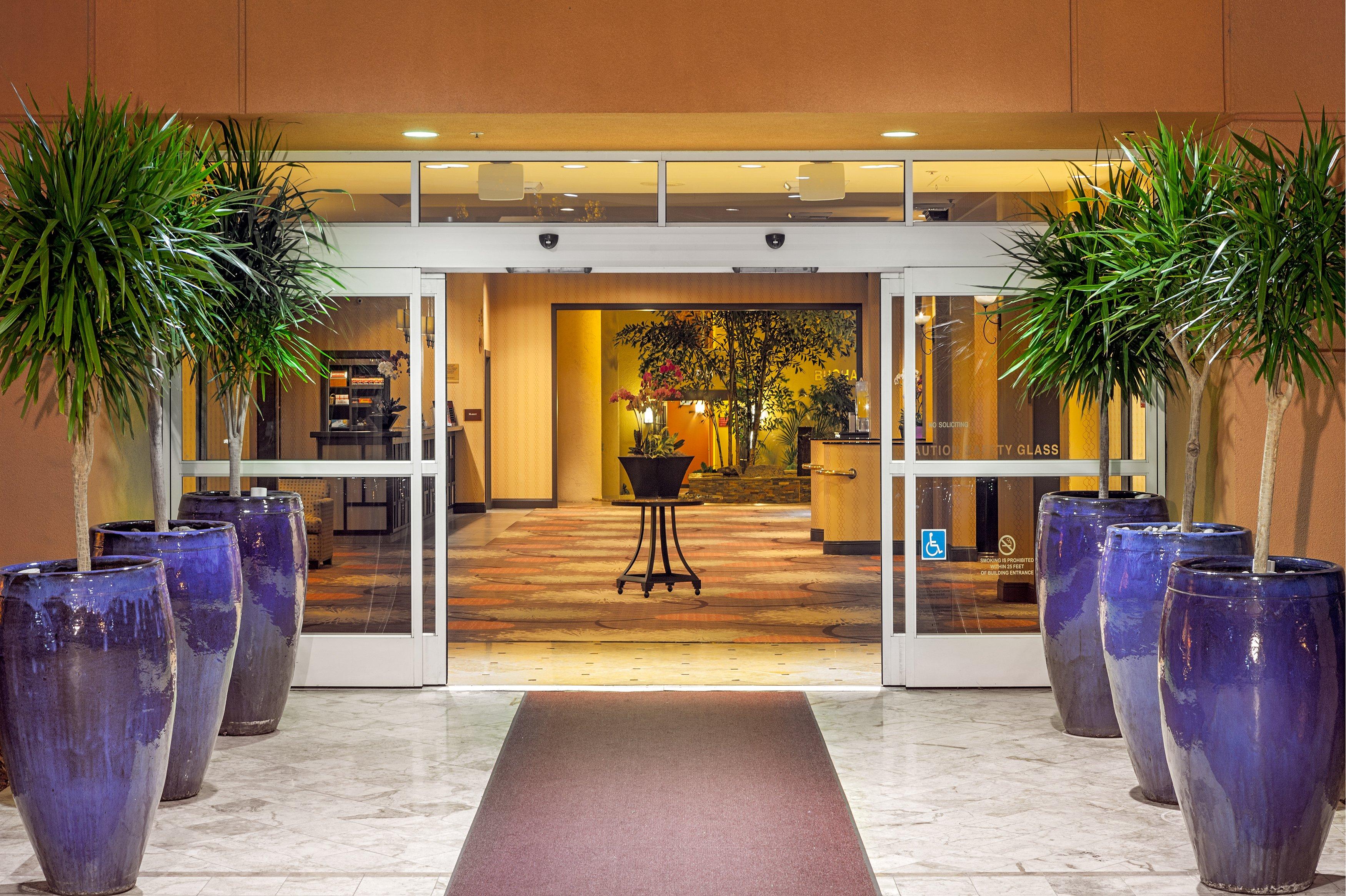 Concord Plaza Hotel Exterior photo